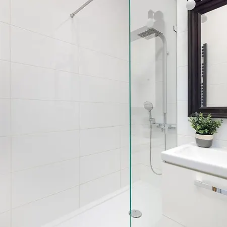 Loft-style With Entresol Near Metro Apartamento