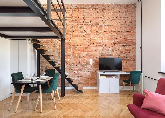 Daire Loft-style With Entresol Near Metro